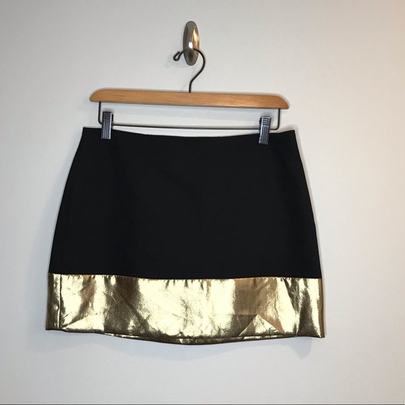 NEW Express Black Mini Skirt Gold Lamé Band 4 S - Picture 2 of 6